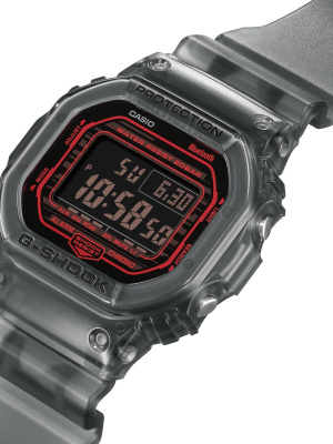 Casio DW-B5600G-1E