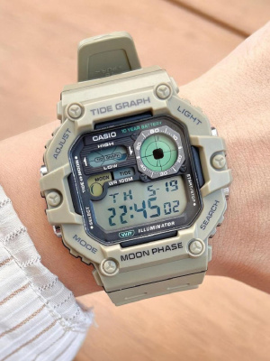 Casio WS-1700H-5A