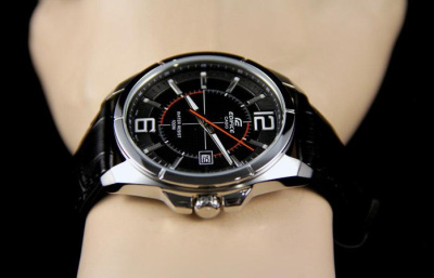 Casio EFR-101L-1A