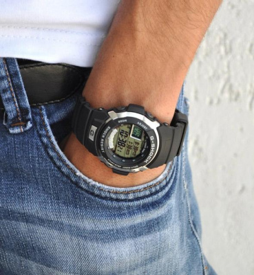 Casio G-7700-1E