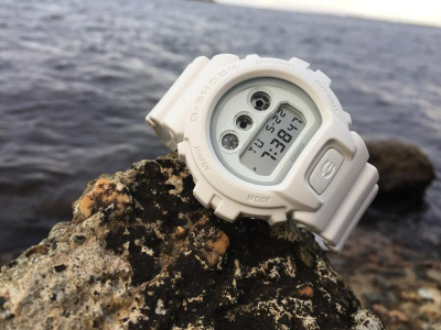 Casio DW-6900WW-7E