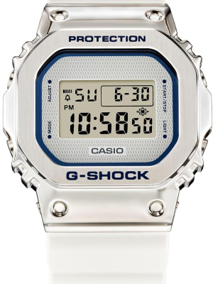 Casio GM-5600LC-7E